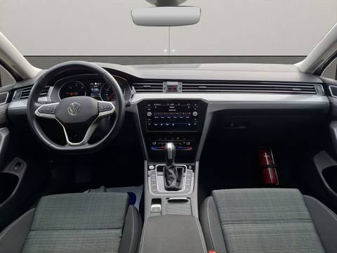 2021 Volkswagen Passat Variant — sličica 10