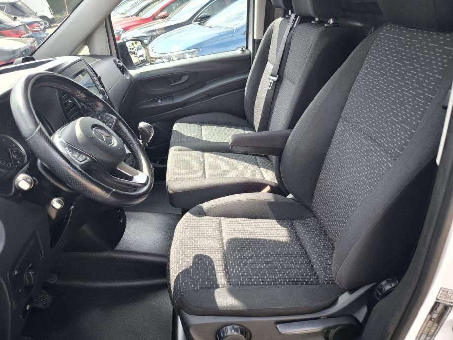 2021 Mercedes-Benz Vito — fotografija 18