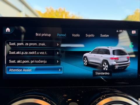 2021 Mercedes-Benz GLB — sličica 21