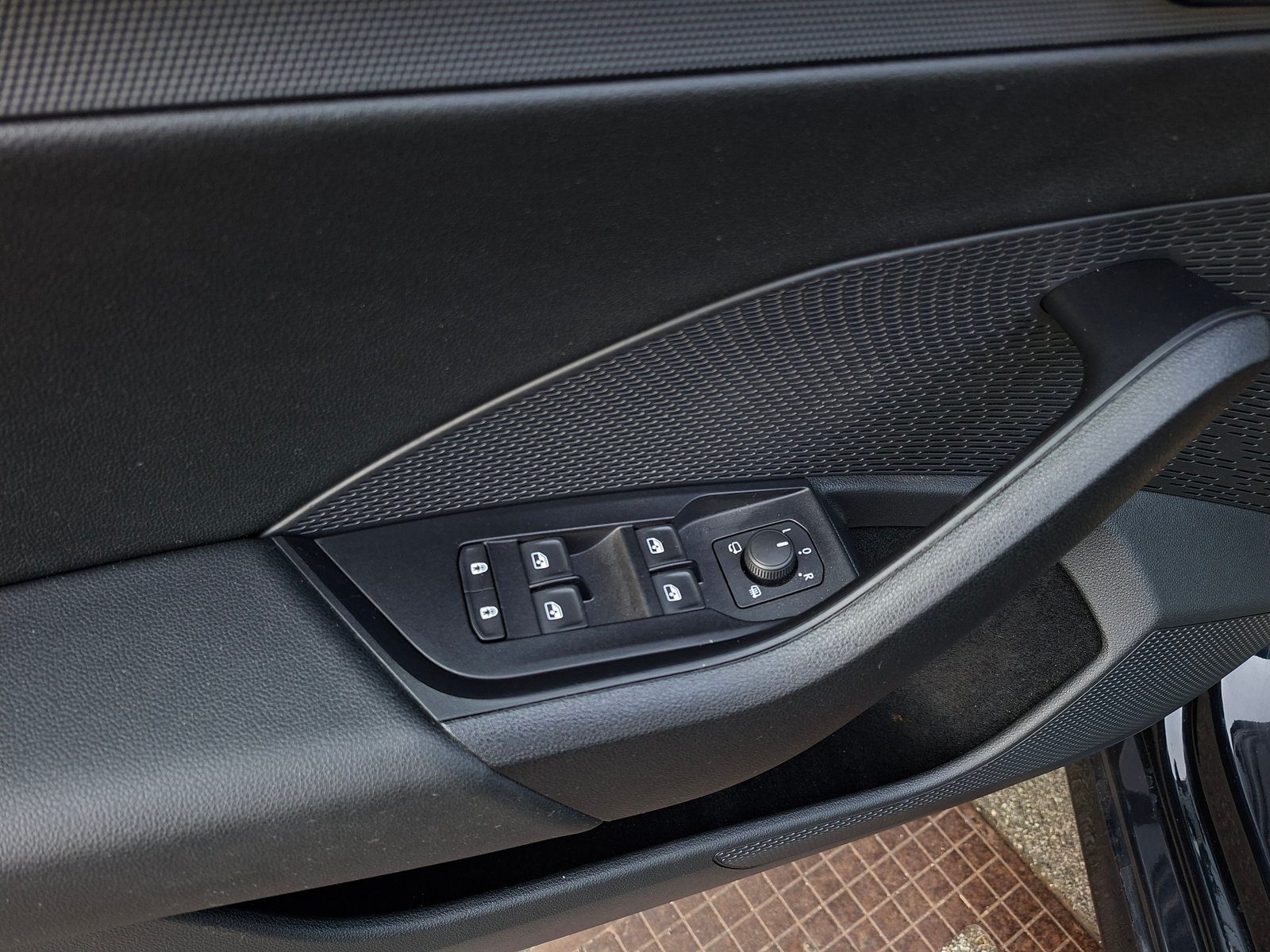 2020 Škoda Octavia Combi — fotografija 19