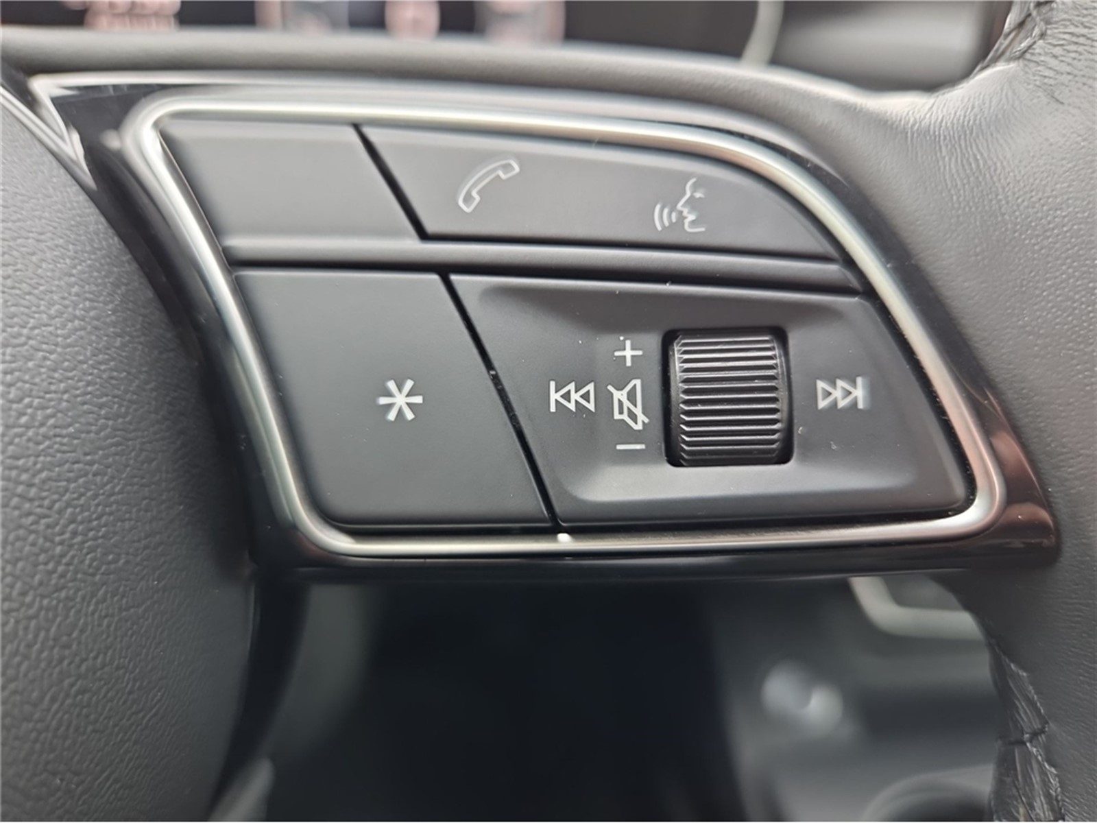 2023 Audi A4 — fotografija 18