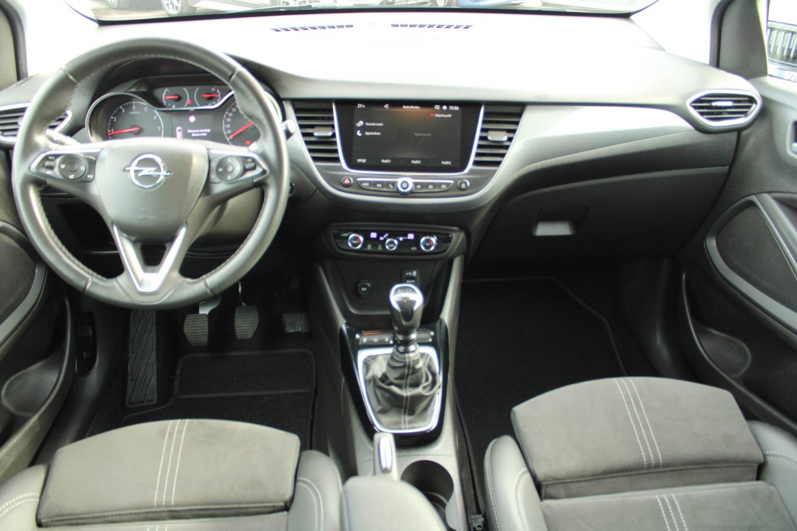 2023 Opel Crossland X — fotografija 13