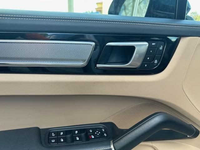 2023 Porsche Cayenne — fotografija 25