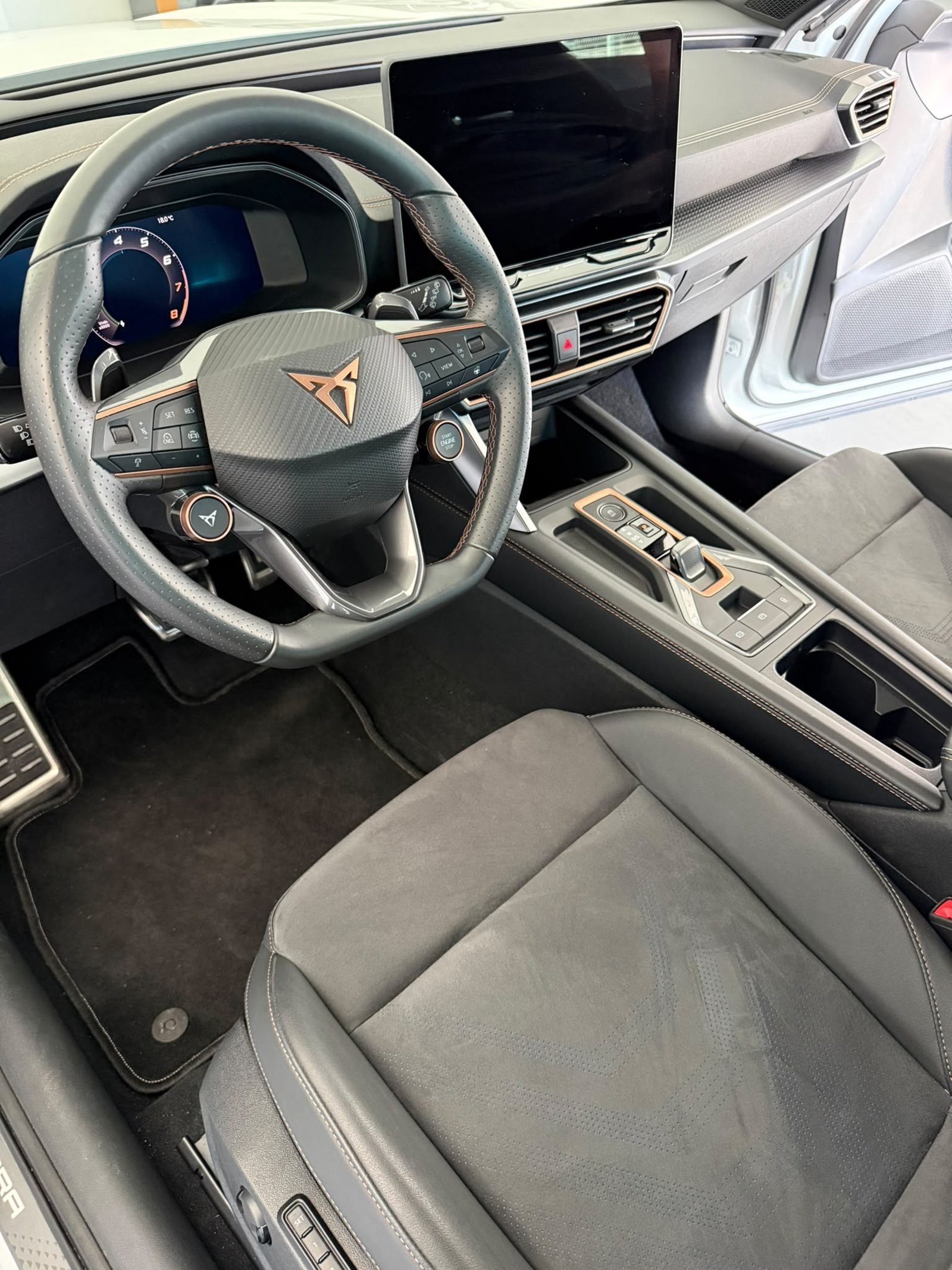 2025 Cupra Formentor — fotografija 13