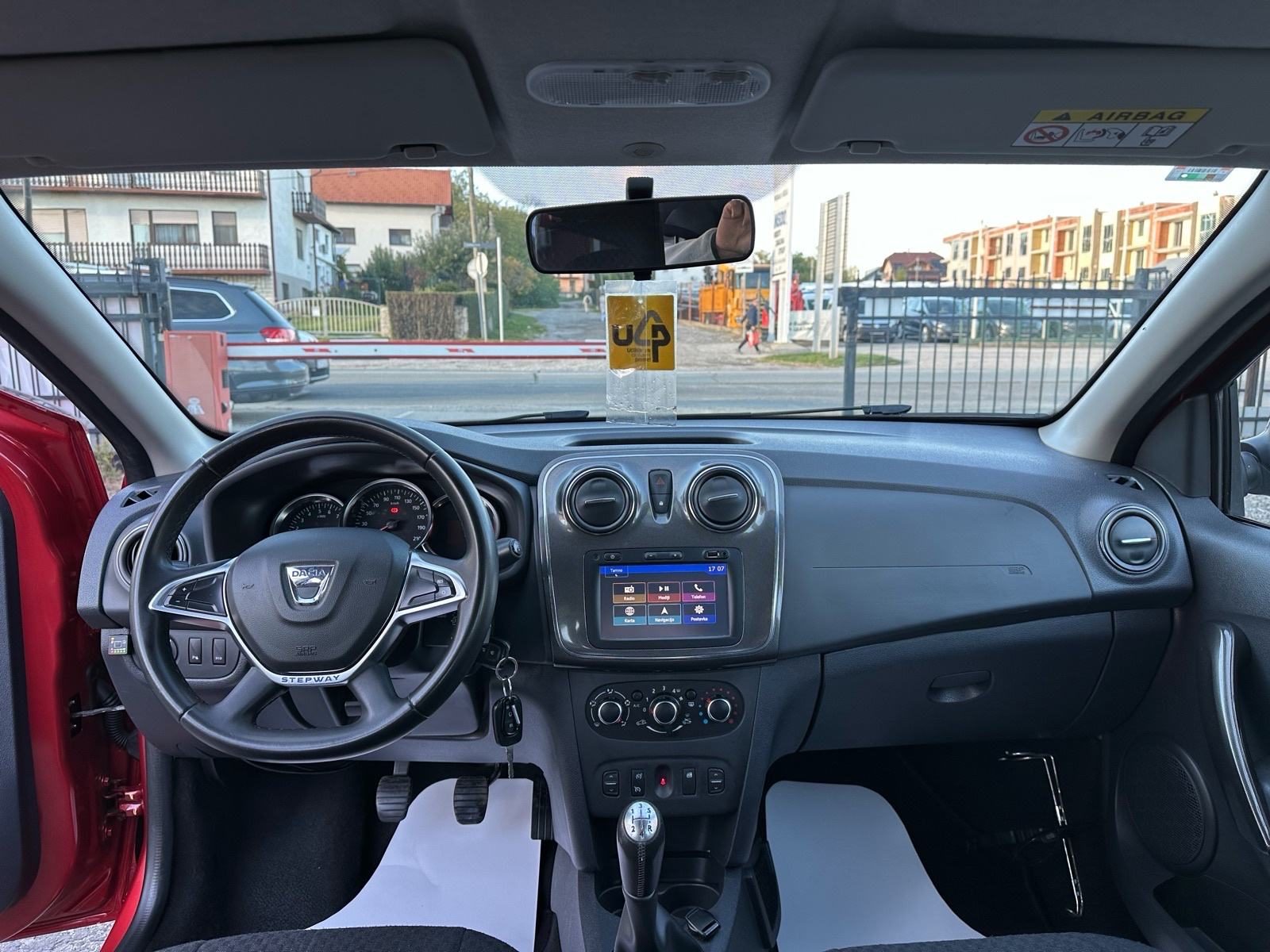 2018 Dacia Sandero — fotografija 12