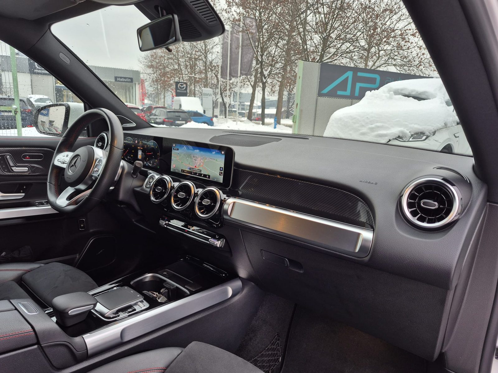 Mercedes-Benz GLB — fotografija 27