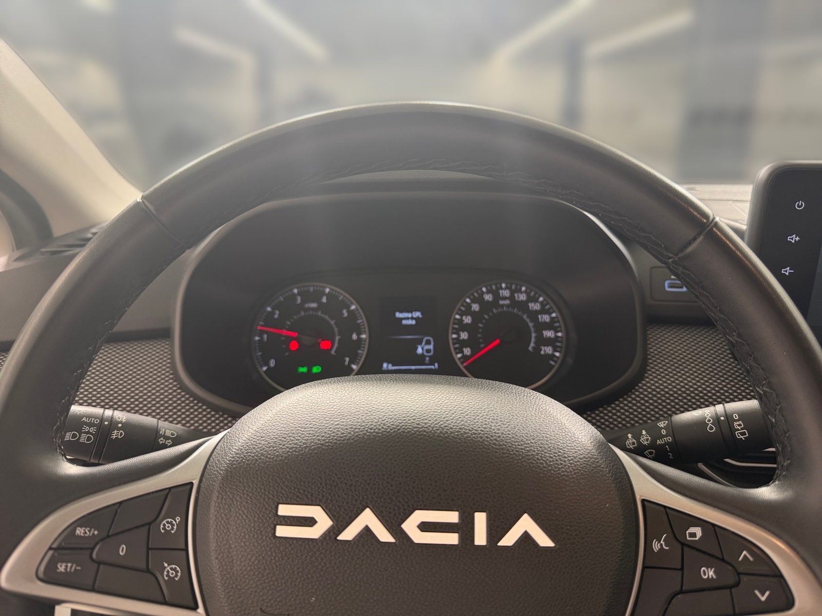 2023 Dacia Sandero — fotografija 17