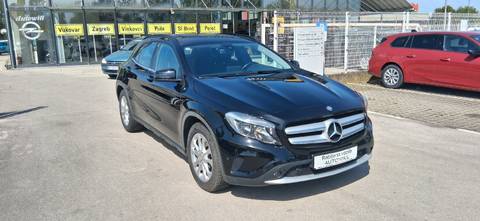 2016 Mercedes-Benz GLA — sličica 3