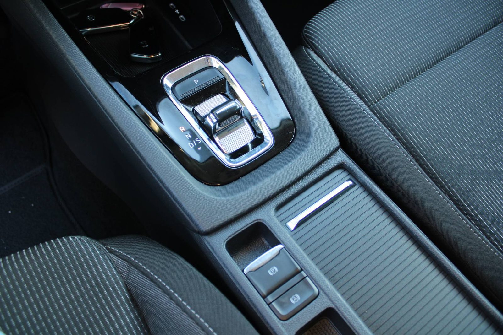 2023 Škoda Octavia Combi — fotografija 16