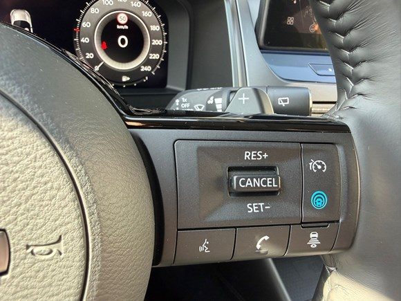 2025 Nissan Qashqai — fotografija 14