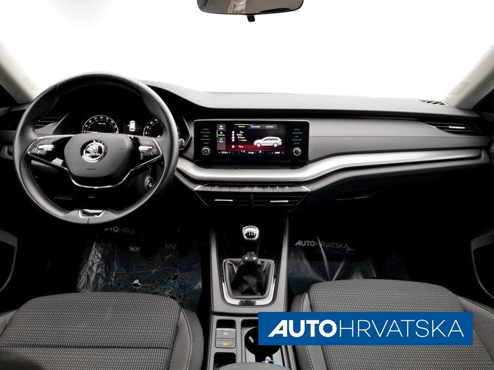 2021 Škoda Octavia Combi — fotografija 7