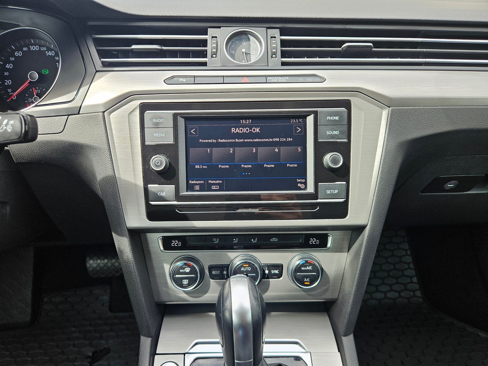2019 Volkswagen Passat — fotografija 18