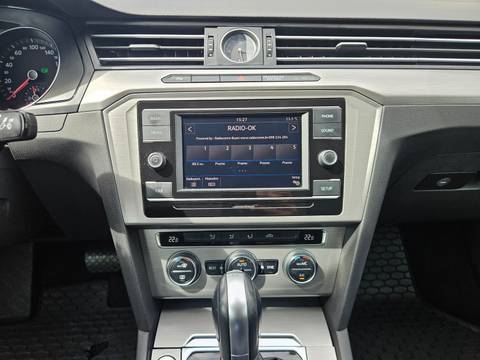 2019 Volkswagen Passat — sličica 18