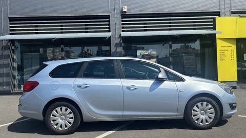 2015 Opel Astra — sličica 4