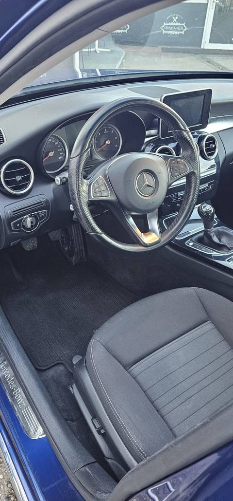 2015 Mercedes-Benz C-Razred — sličica 9