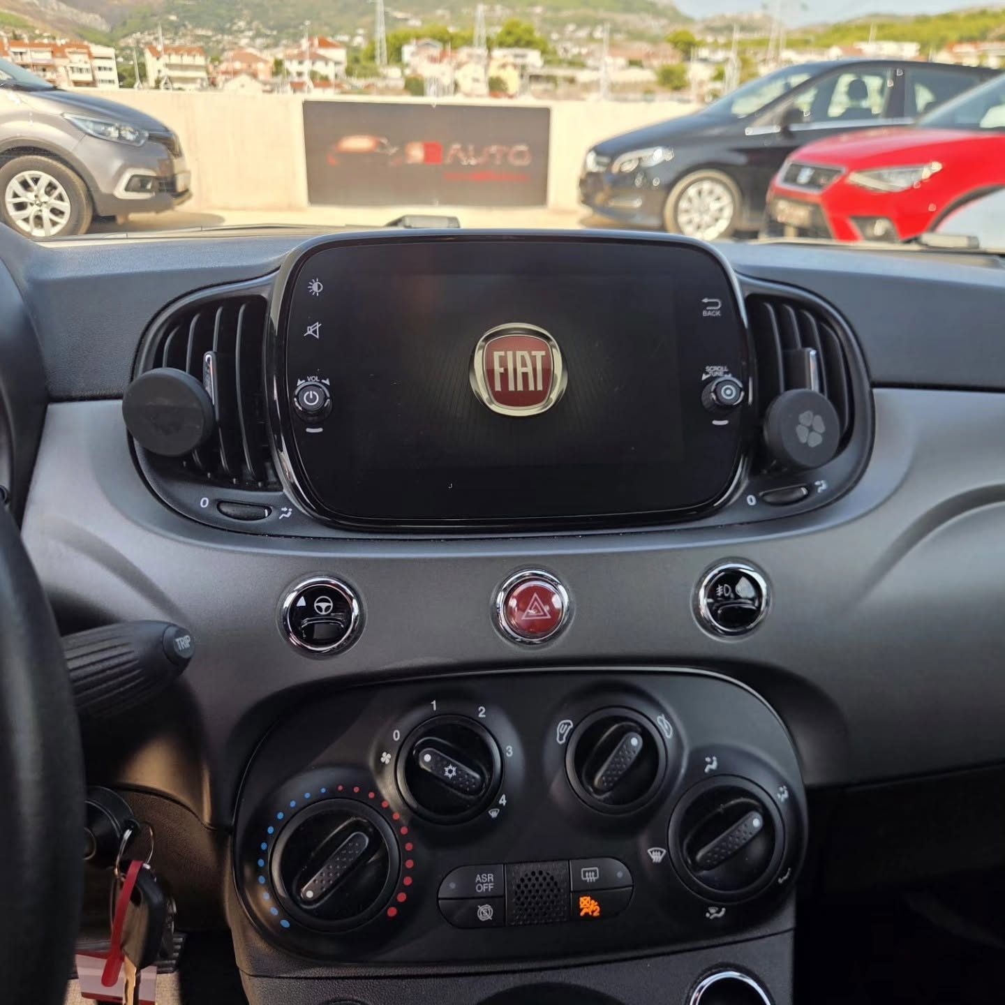 2019 Fiat 500 — fotografija 9