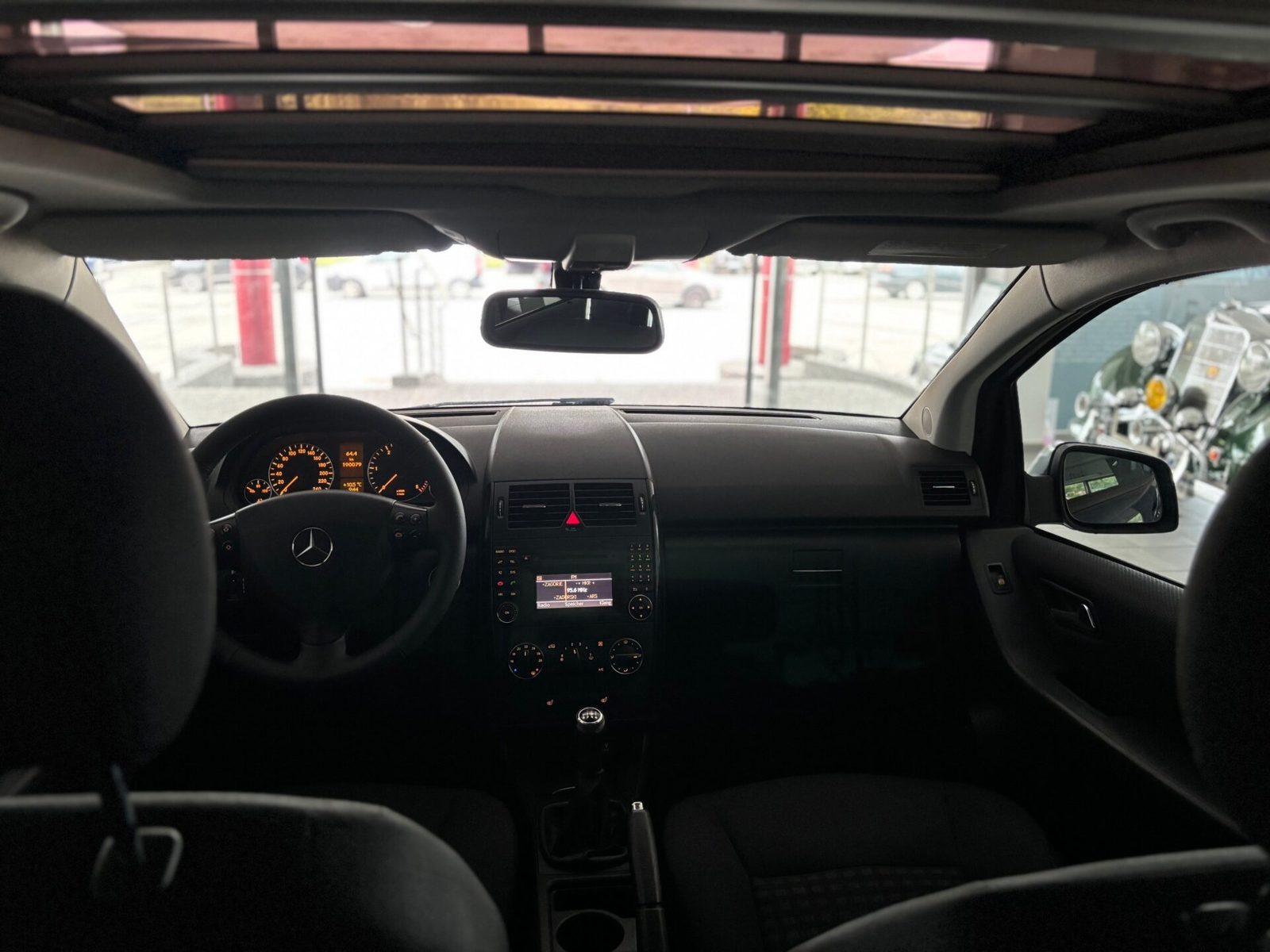 2011 Mercedes-Benz A-klasa — fotografija 14