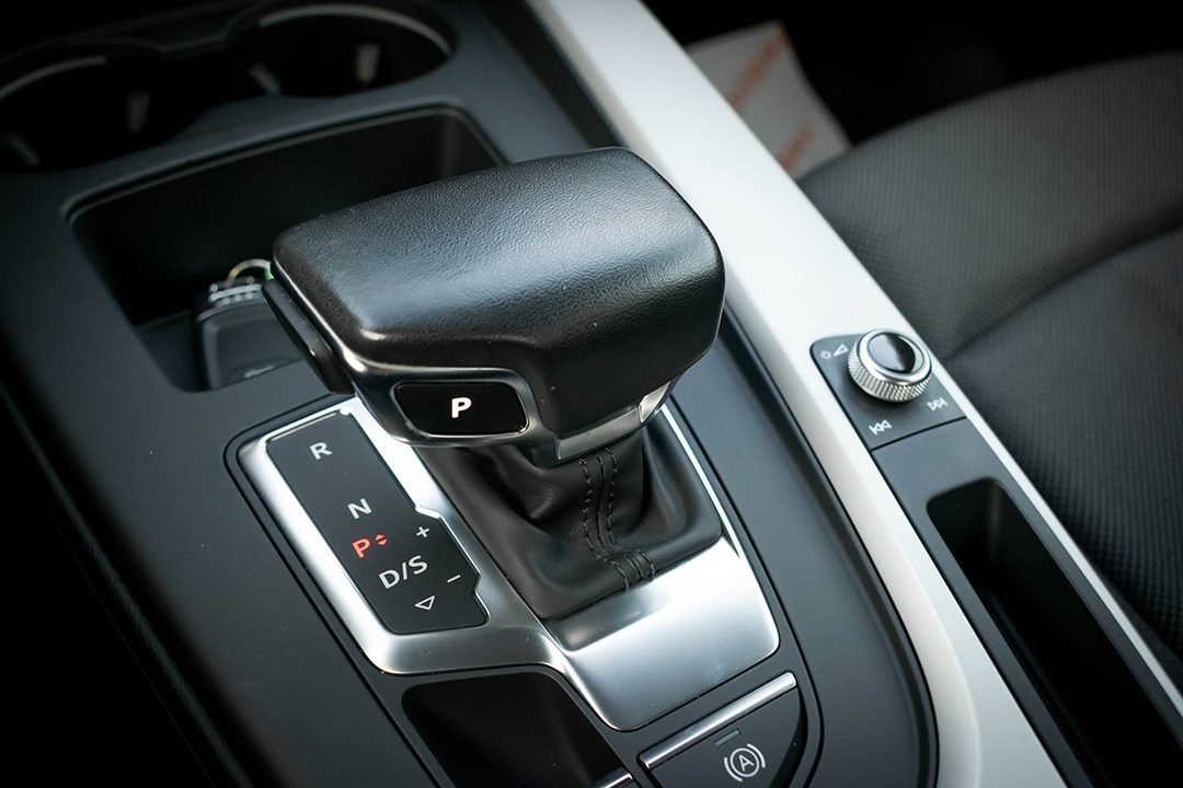 2023 Audi A4 — fotografija 18