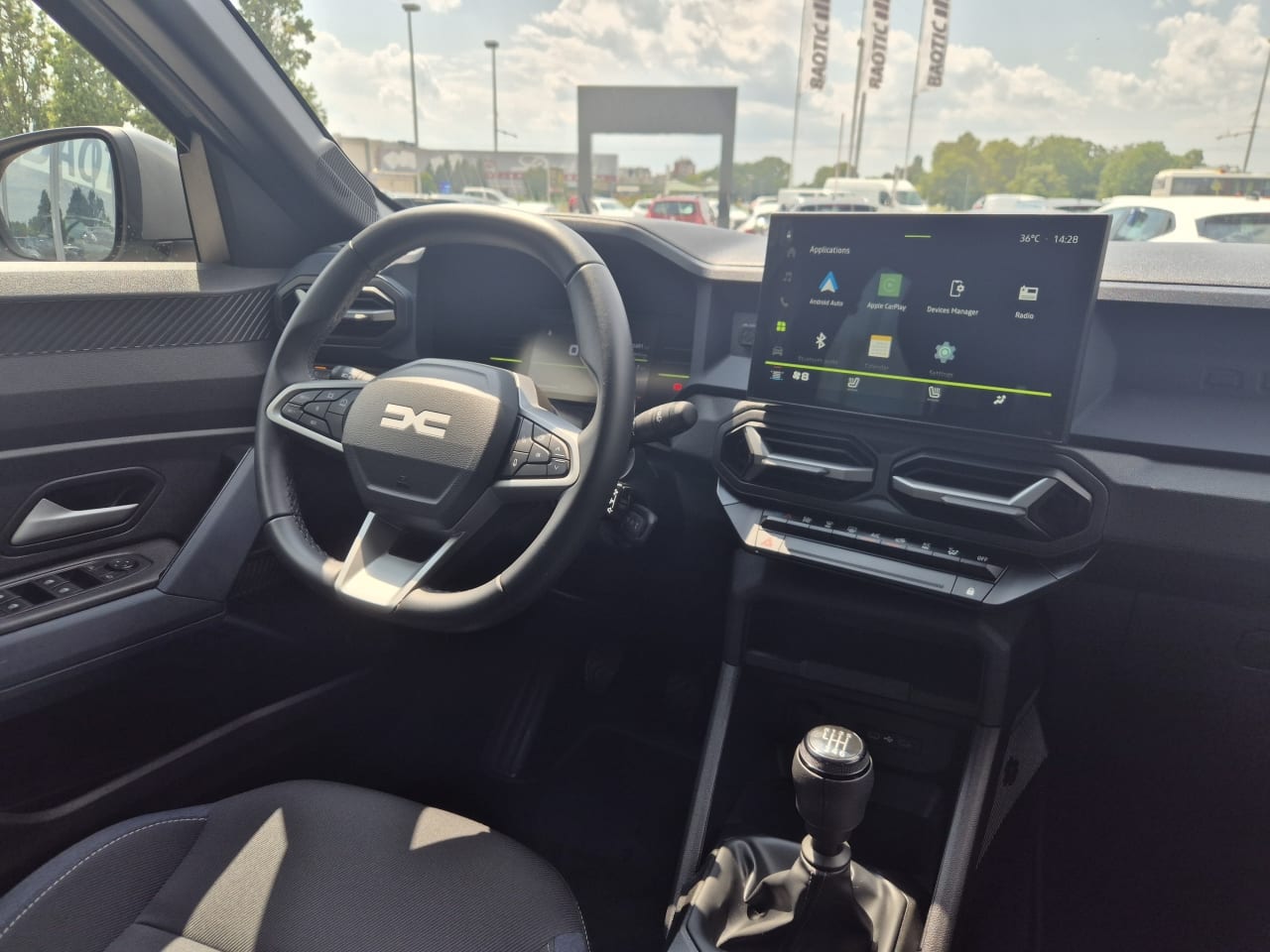 2025 Dacia Duster — fotografija 13