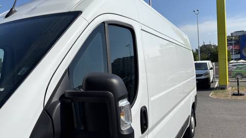 2026 Opel Movano — sličica 10