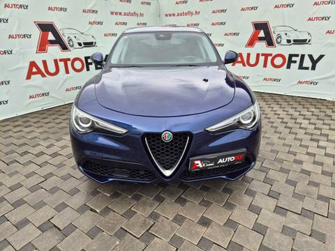 2017 Alfa Romeo Stelvio — sličica 2