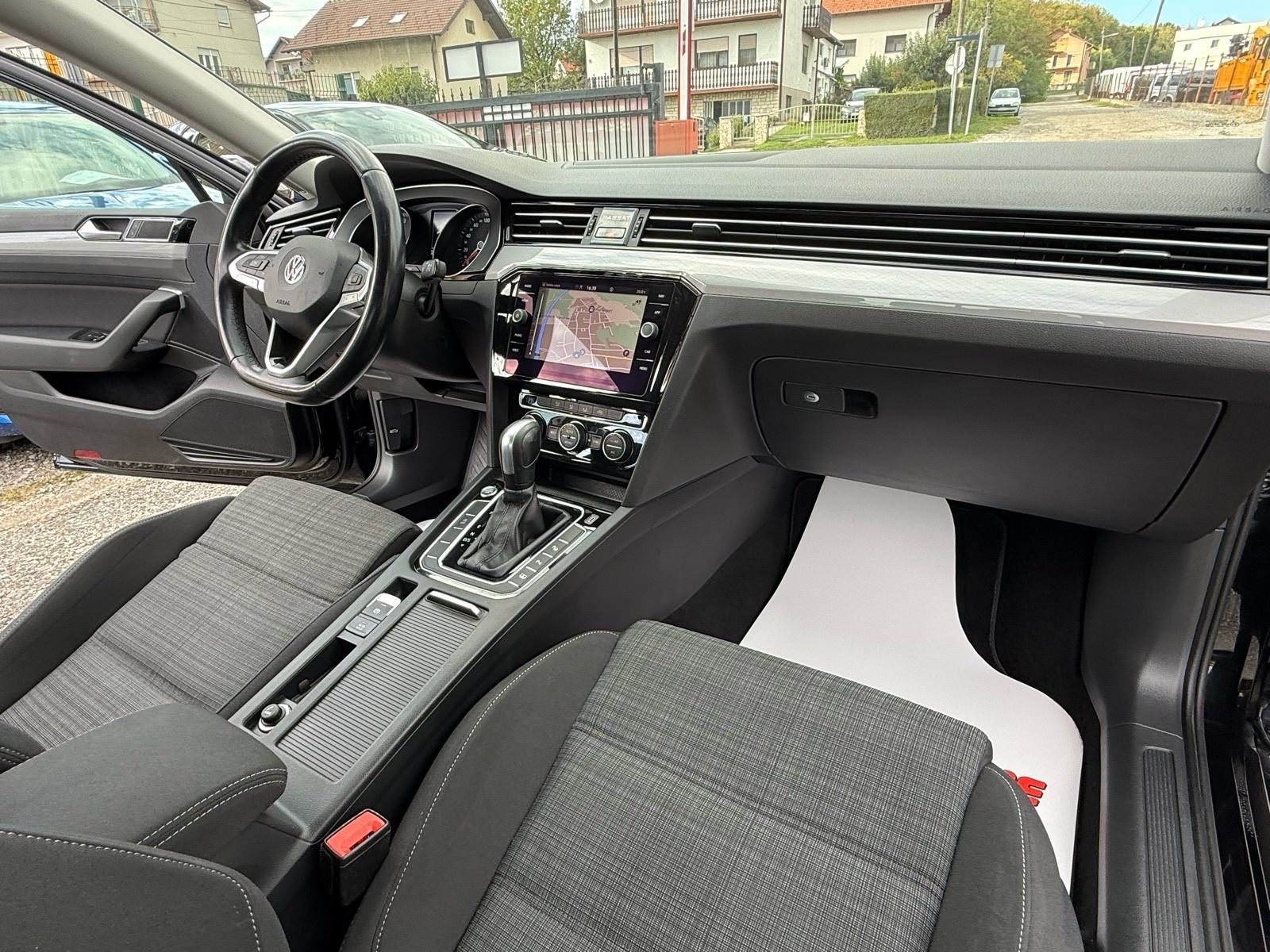 2020 Volkswagen Passat — fotografija 9