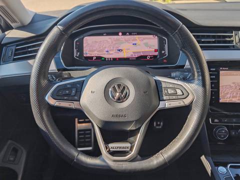 2020 Volkswagen Passat — sličica 14