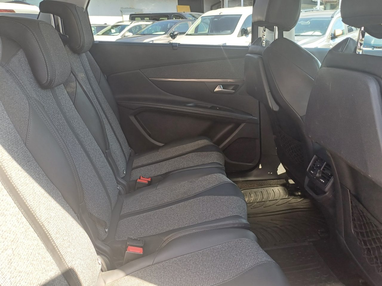 2017 Peugeot 5008 — fotografija 18
