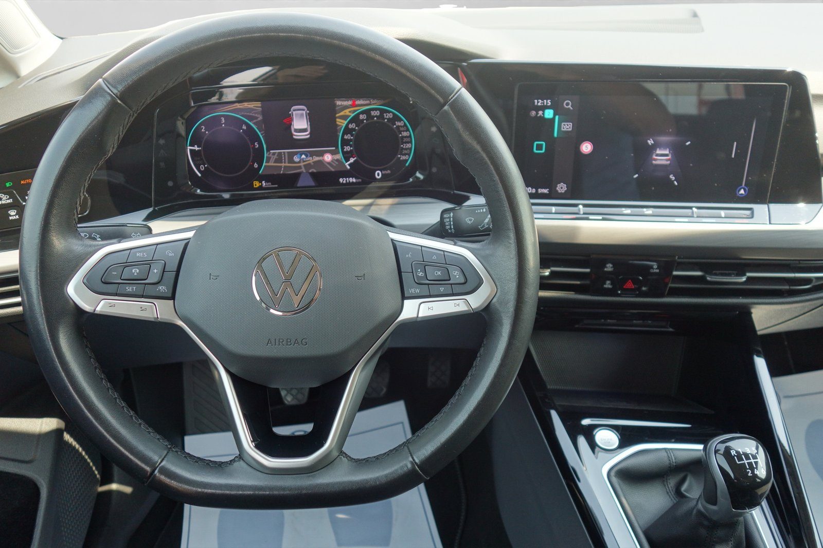 2023 Volkswagen Golf Variant — fotografija 11