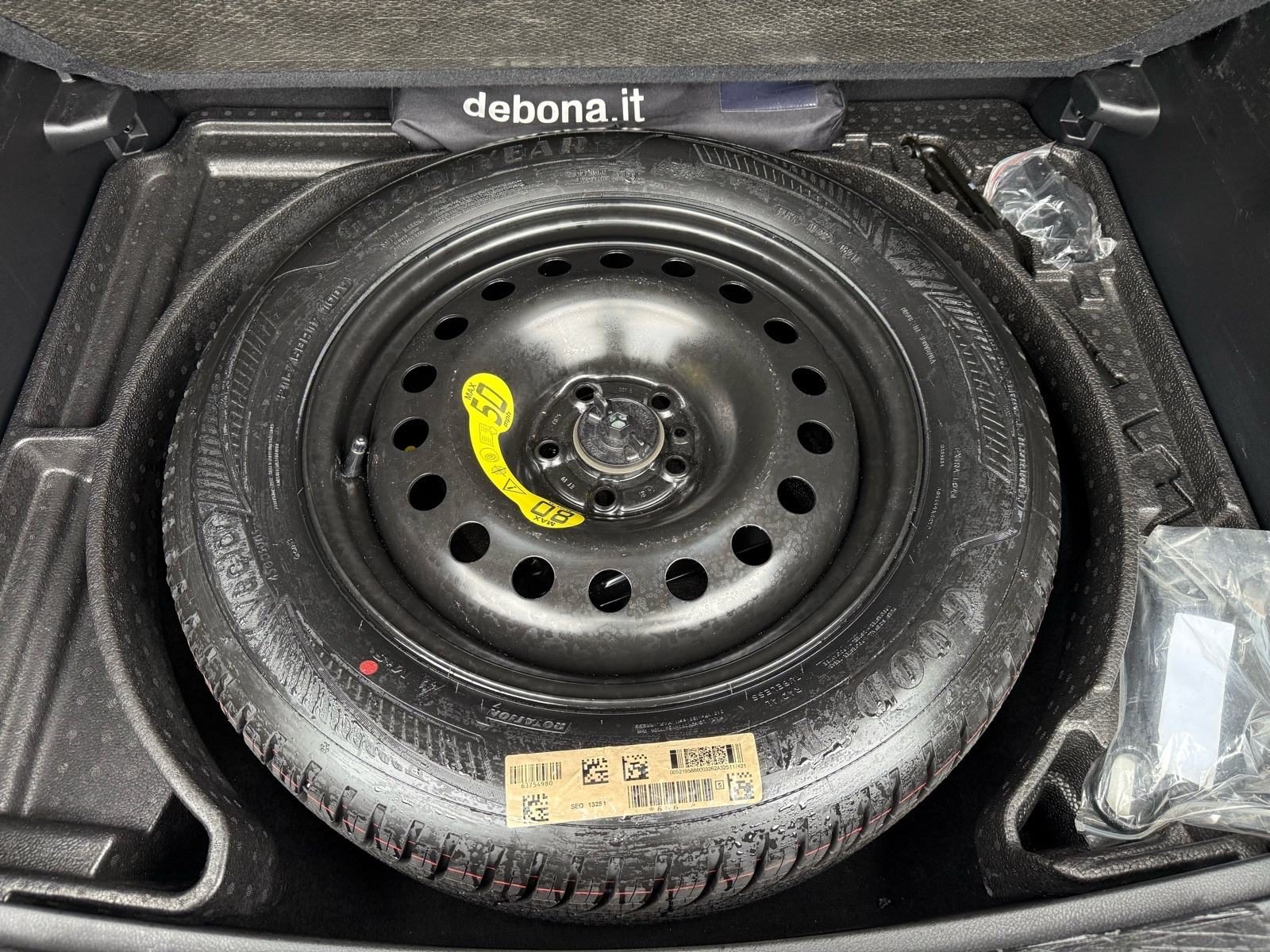 2021 Jeep Compass — fotografija 26