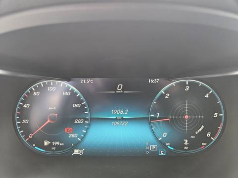 2022 Mercedes-Benz GLC — sličica 15