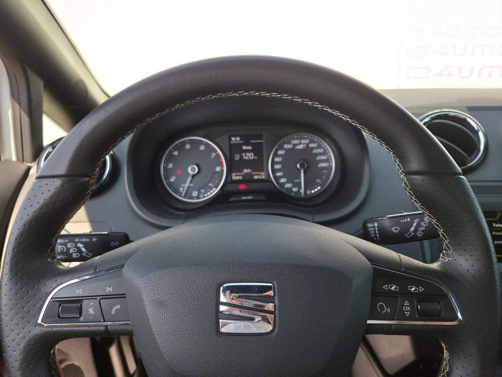 2016 Seat Ibiza — fotografija 9