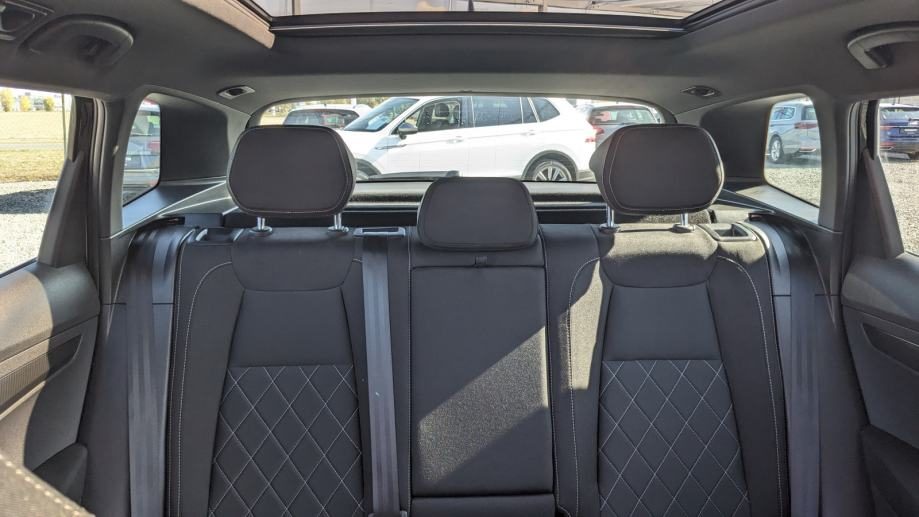 2022 Škoda Karoq — fotografija 25