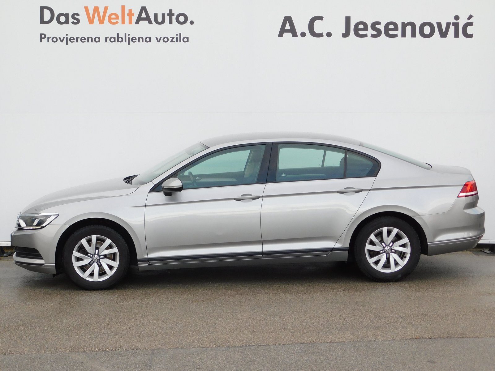 2017 Volkswagen Passat — fotografija 6