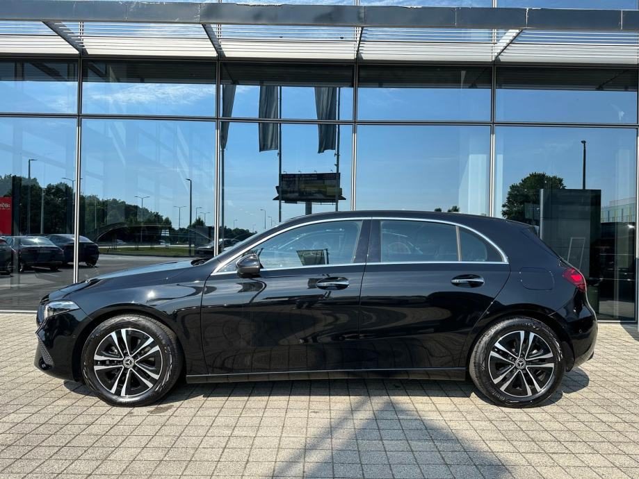 2023 Mercedes-Benz A-klasa — fotografija 3