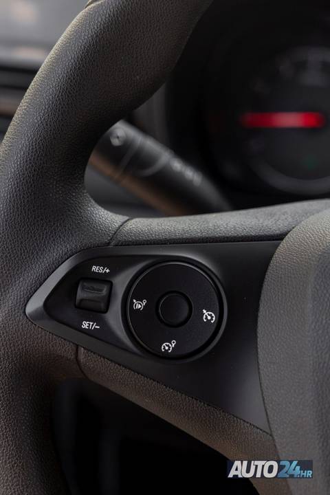 2021 Opel Combo — sličica 19