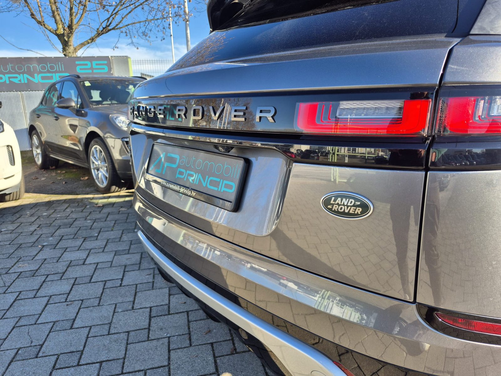 2017 Land Rover Range Rover Velar — fotografija 28