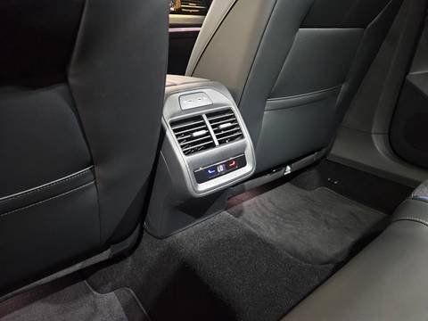 2026 Volkswagen Passat R-Line — sličica 19