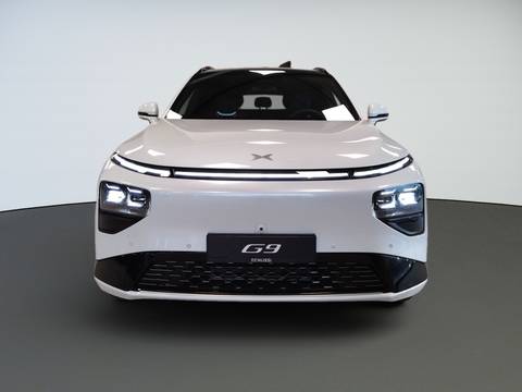 2025 XPENG G9 — sličica 3