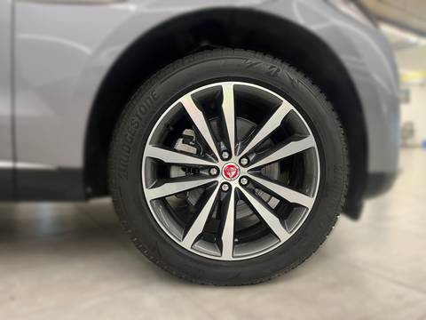 2023 Jaguar F-Pace — sličica 7