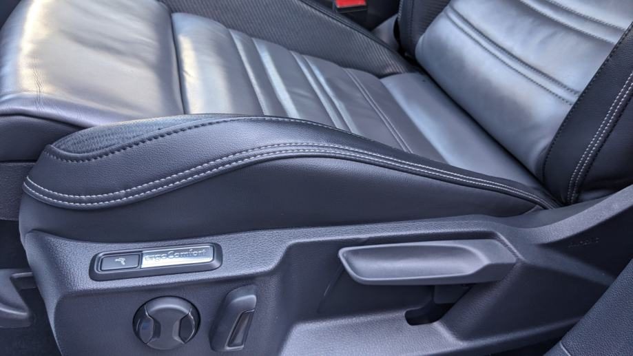 2023 Volkswagen Passat — fotografija 15
