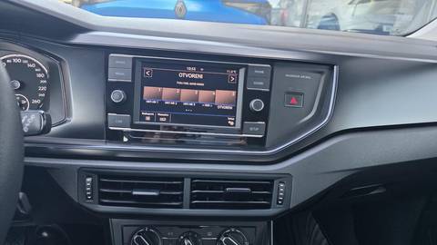 2018 Volkswagen Polo — sličica 15