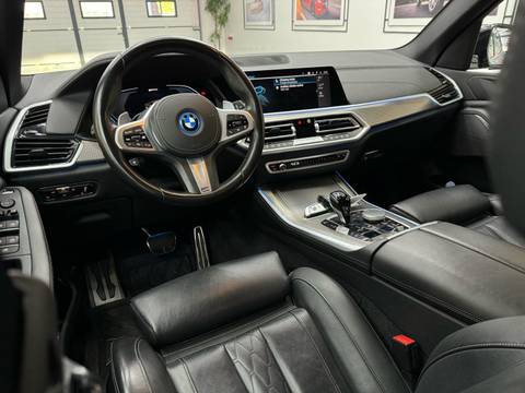 2021 BMW X5 — sličica 8