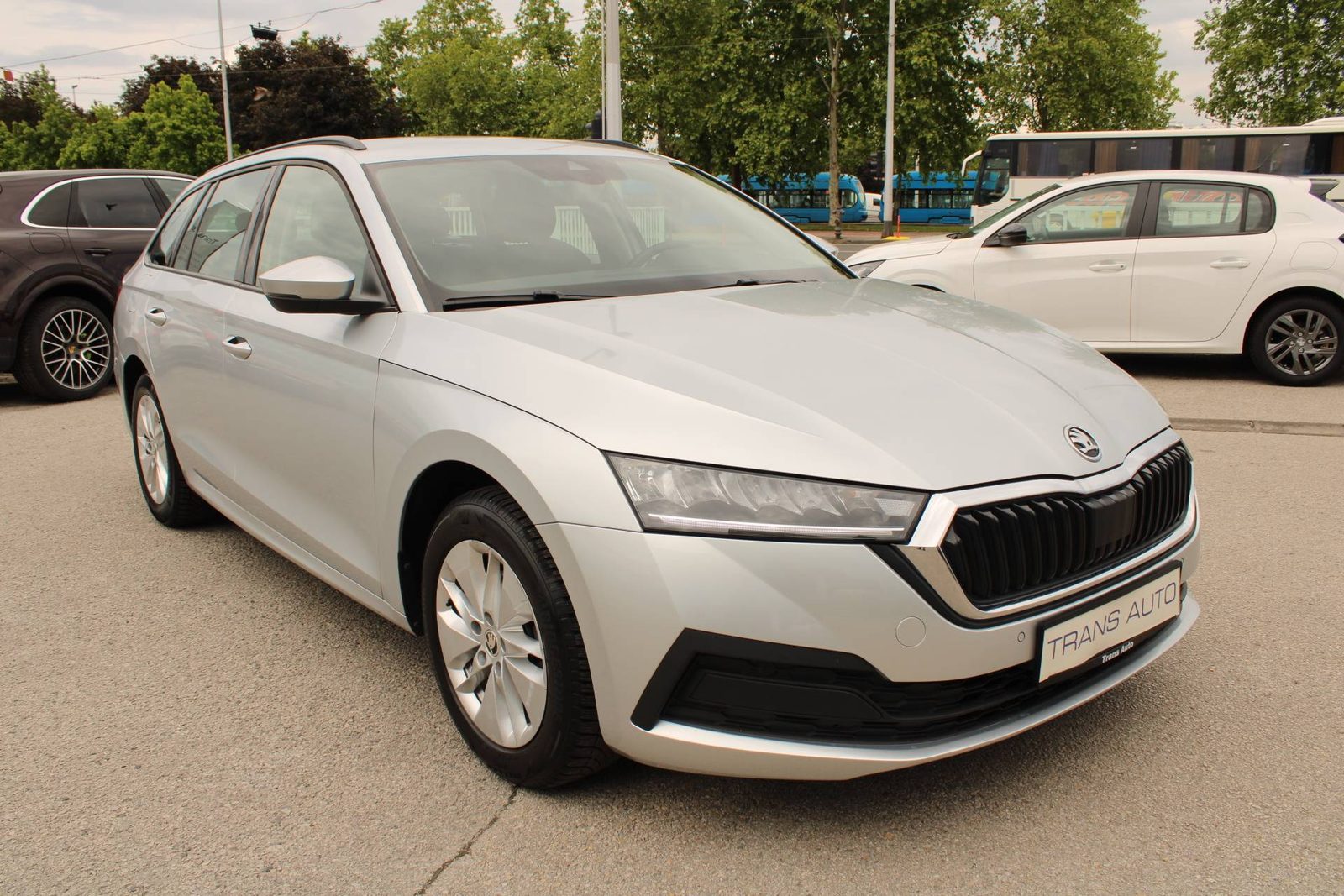 2022 Škoda Octavia Combi — fotografija 3