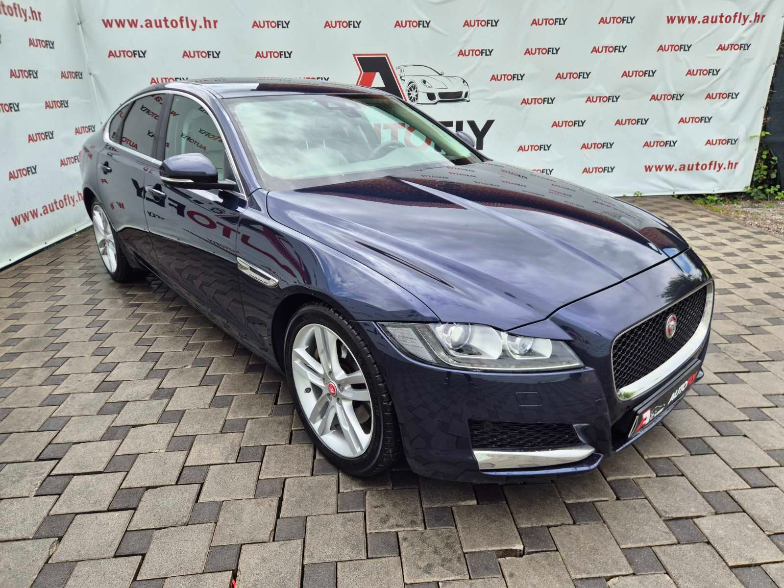 2016 Jaguar XF — fotografija 10