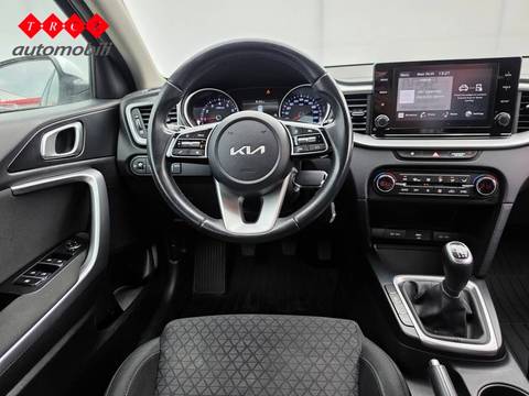2022 Kia Ceed — sličica 9