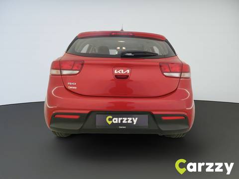 2022 Kia Rio — sličica 7