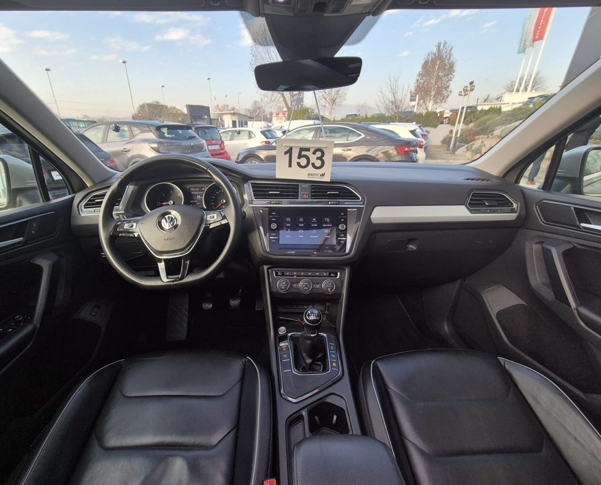 2018 Volkswagen Tiguan — fotografija 8