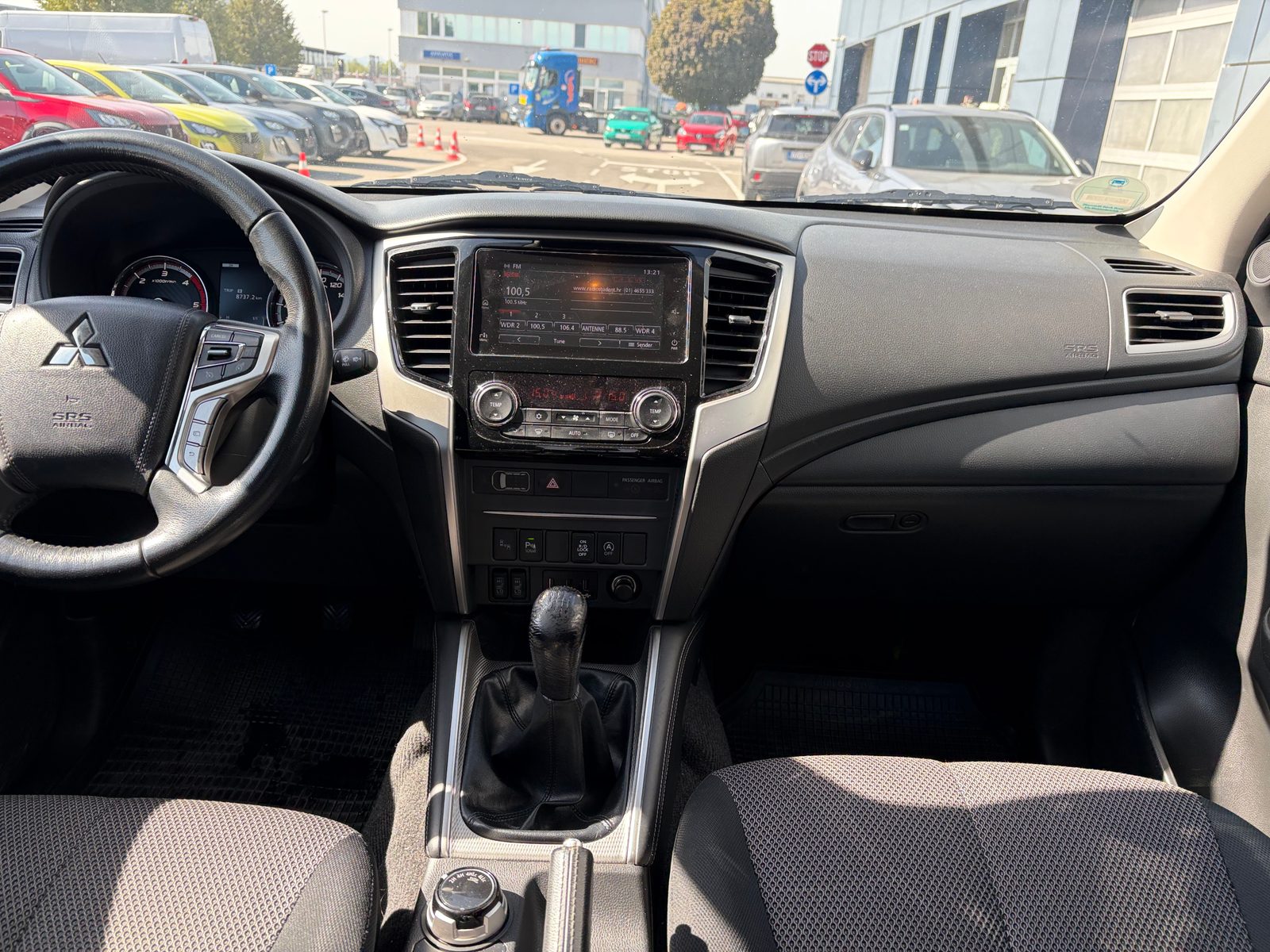 2021 Mitsubishi L-200 — fotografija 7