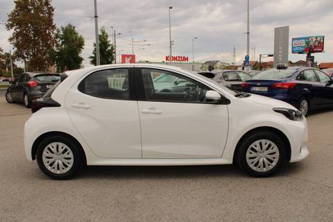 2024 Toyota Yaris — sličica 4